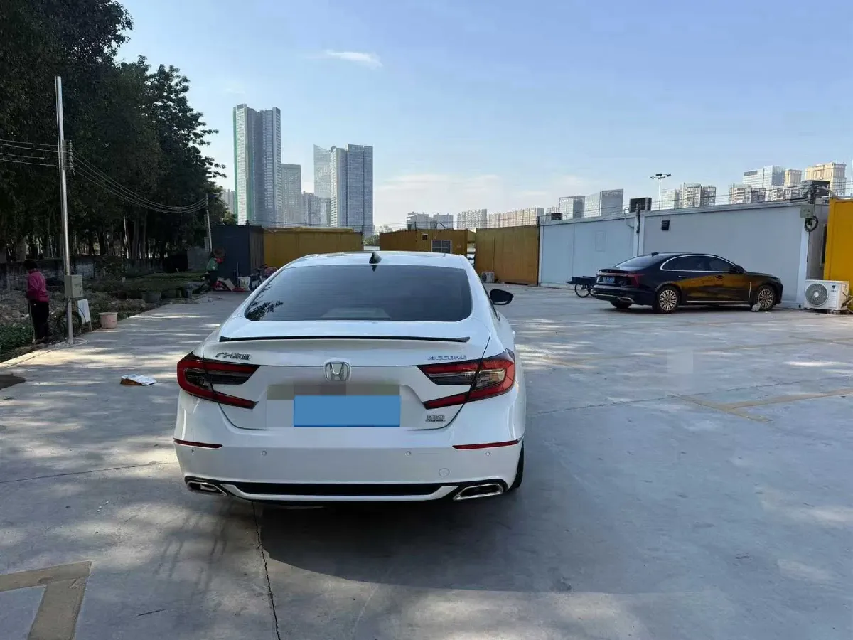 2022 Honda Accord 1.5T 194HP L4 CVT,autocango,china used car exporter,china ev exporter,chinese used car exporter,chinese used ev exporter