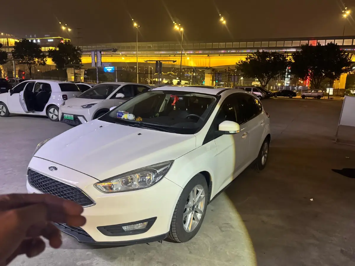 2018 Ford Focus 1.6L 125HP L4 6DCT