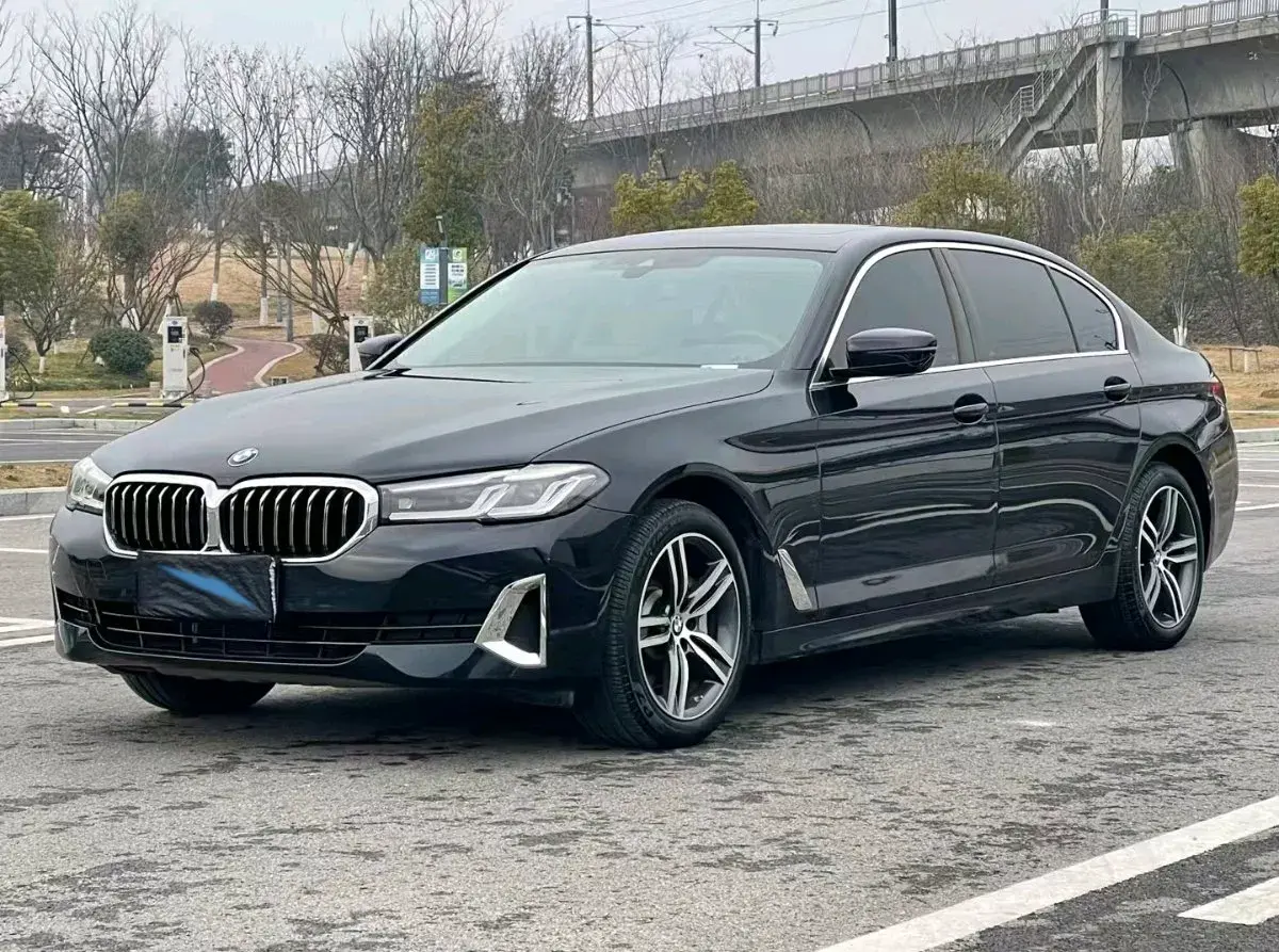 2021 BMW 5 Series 2.0T 252HP L4 8AT