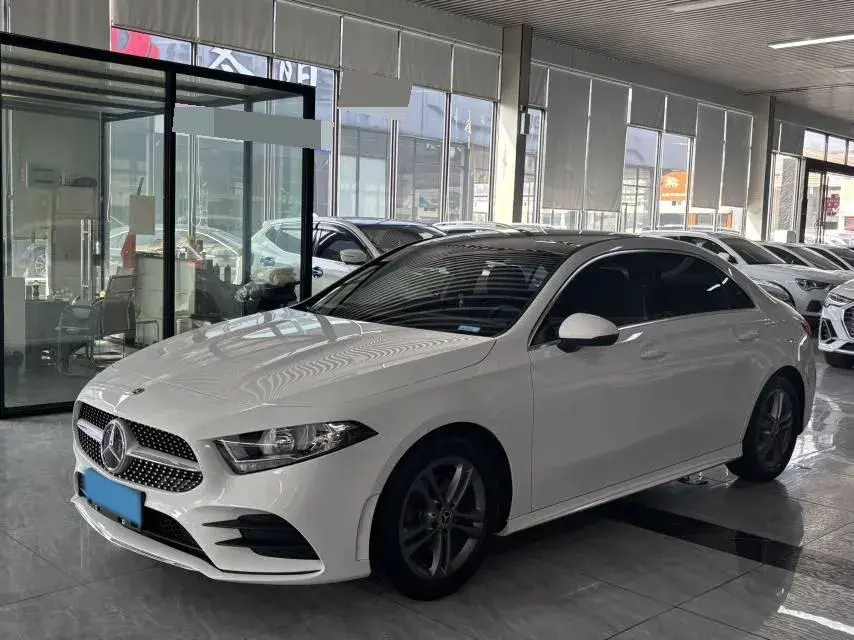 2022 Mercedes-Benz A Class 1.3T 136HP L4 7DCT