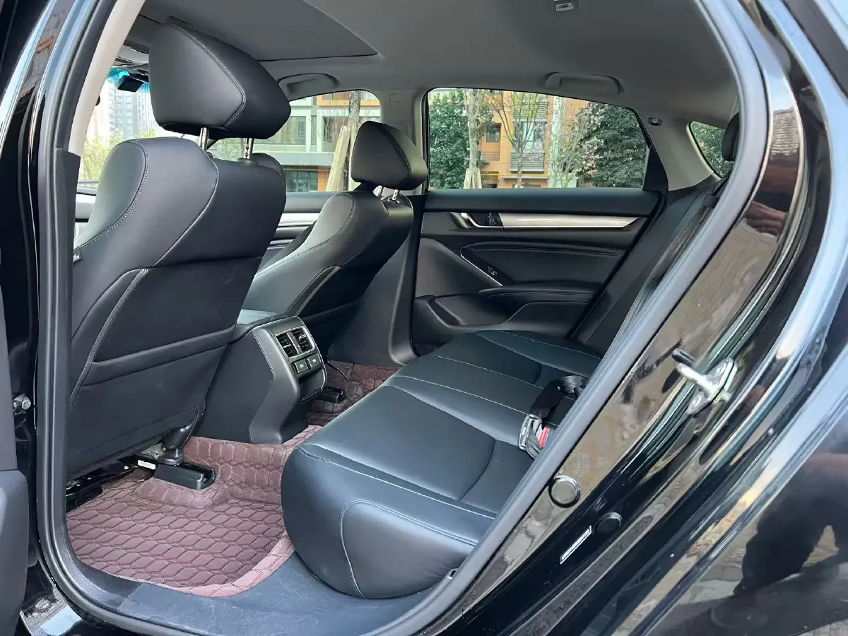 2022 Honda Accord 1.5T 194HP L4 CVT,autocango,china used car exporter,china ev exporter,chinese used car exporter,chinese used ev exporter