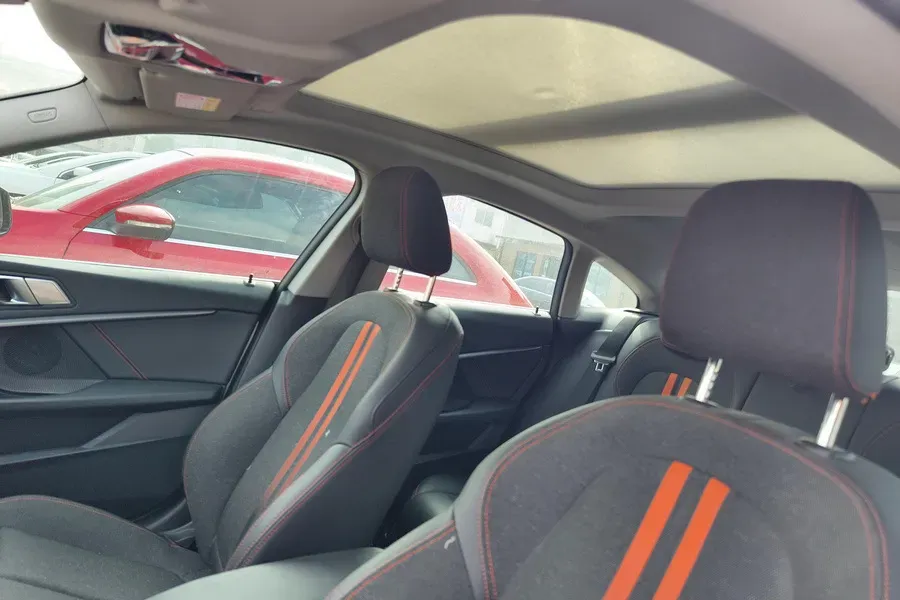 2021 BMW 2 Series 2.0T 192HP L4 7DCT,autocango,china used car exporter,china ev exporter,chinese used car exporter,chinese used ev exporter