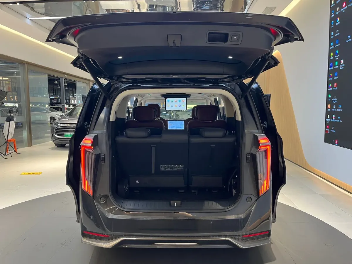 2023 GAC Trumpchi E9 2.0T 190HP L4 2DHT PHEV 25.57KWH,autocango,china used car exporter,china ev exporter,chinese used car exporter,chinese used ev exporter