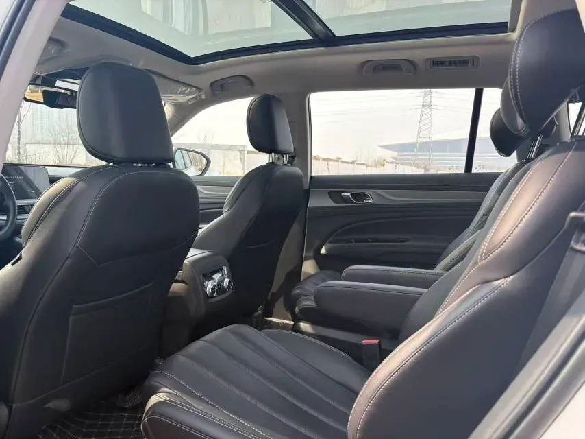 2023 Ford Equator 2.0T 224HP L4 6DCT,autocango,china used car exporter,china ev exporter,chinese used car exporter,chinese used ev exporter