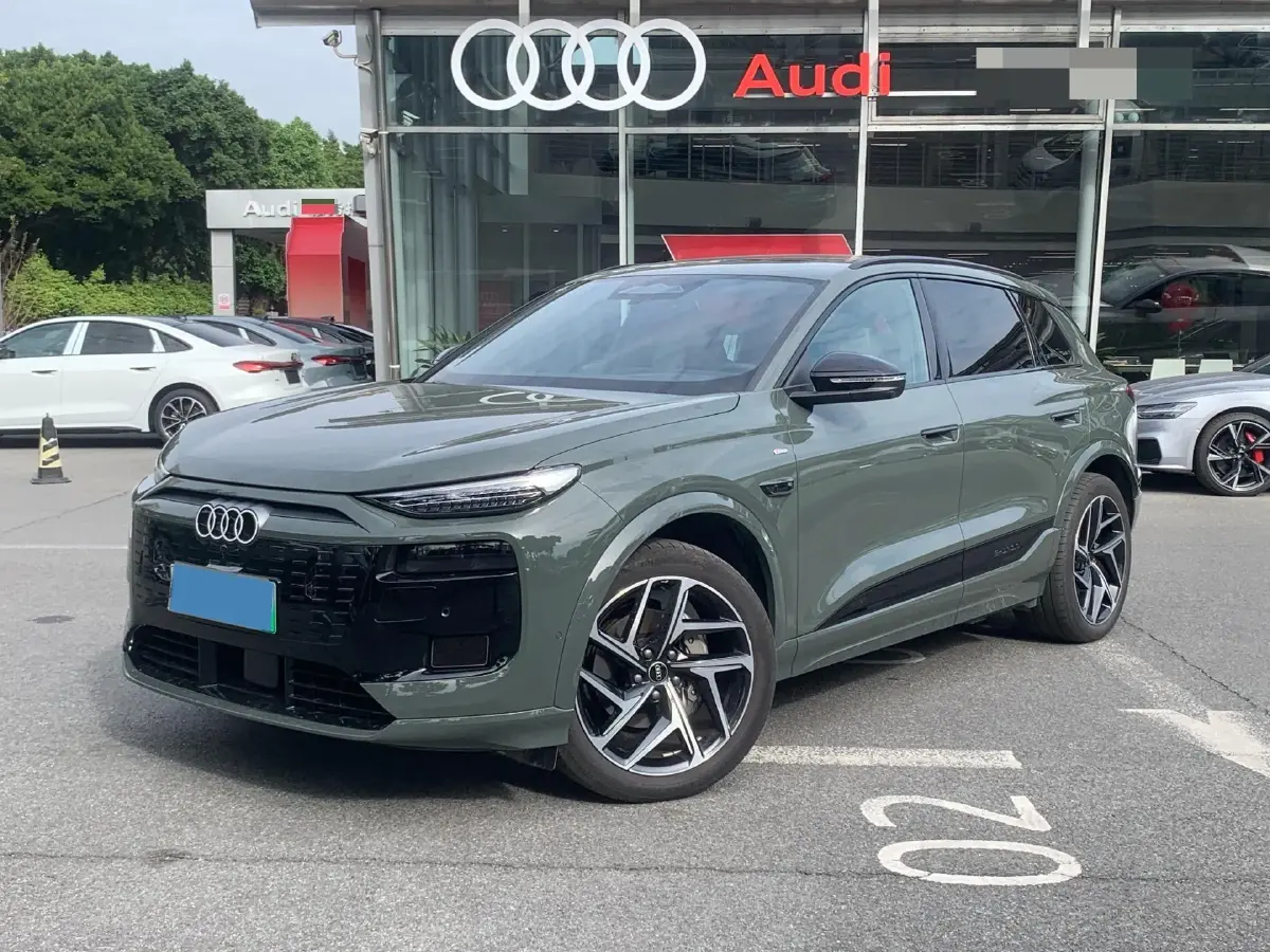 2026 Audi Q6L Sportback e-tron BEV