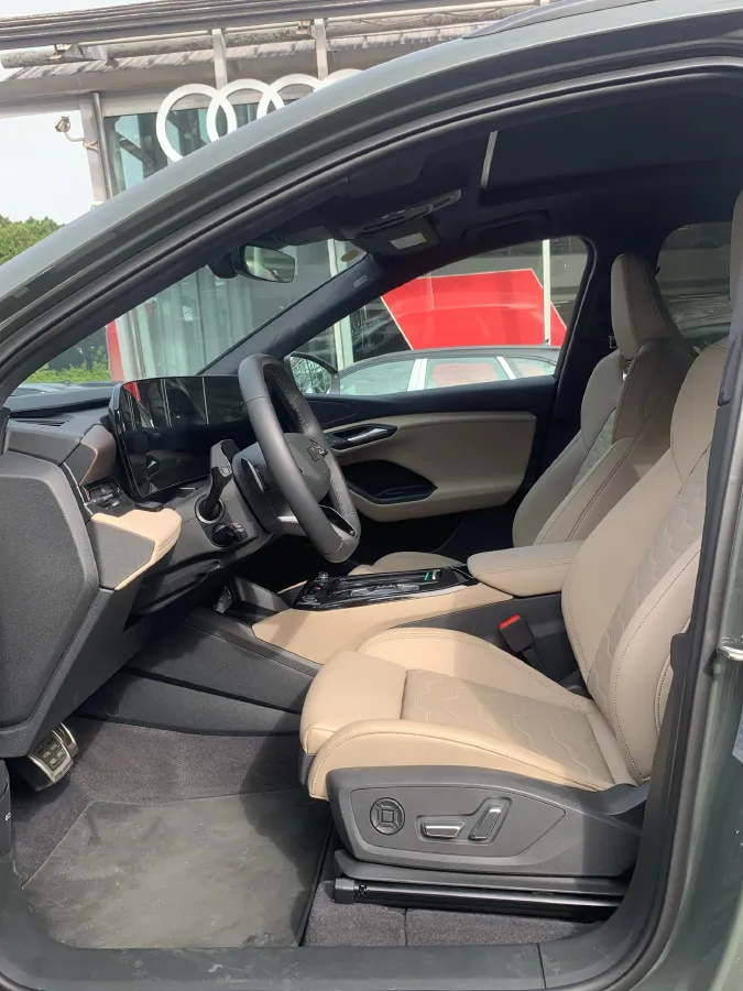 2026 Audi Q6L Sportback e-tron BEV,autocango,china used car exporter,china ev exporter,chinese used car exporter,chinese used ev exporter