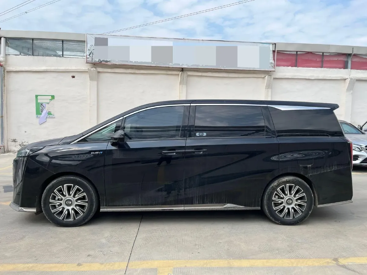 2023 GAC Trumpchi E9 2.0T 190HP L4 2DHT PHEV 25.57KWH,autocango,china used car exporter,china ev exporter,chinese used car exporter,chinese used ev exporter