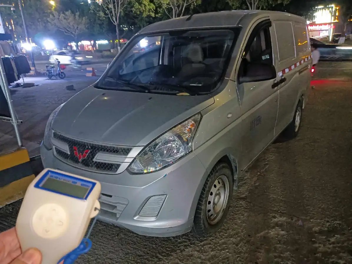 2019 WuLing RongGuang V 1.5L 99HP L4 6MT