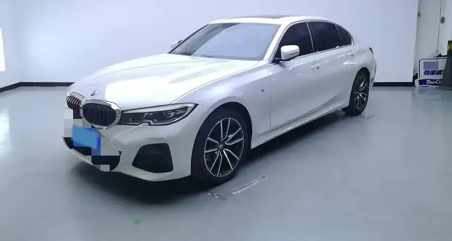 2022 BMW 3 Series 2.0T 184HP L4 8AT