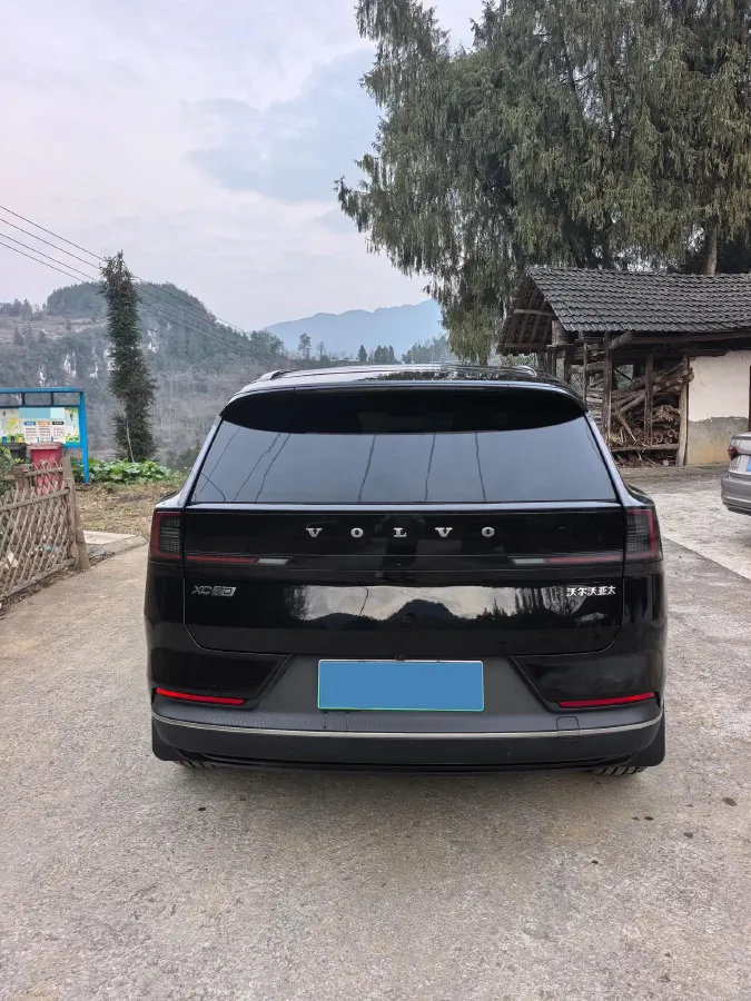 2026 Volvo XC70 PHEV 1.5T 156HP L4 3DHT PHEV,autocango,china used car exporter,china ev exporter,chinese used car exporter,chinese used ev exporter