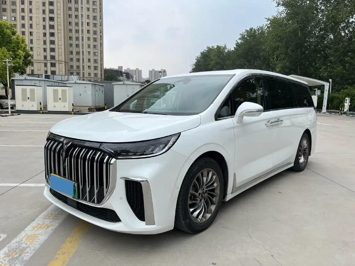 2024 Voyah Dream 1.5T 150HP L4 PHEV 43KWH