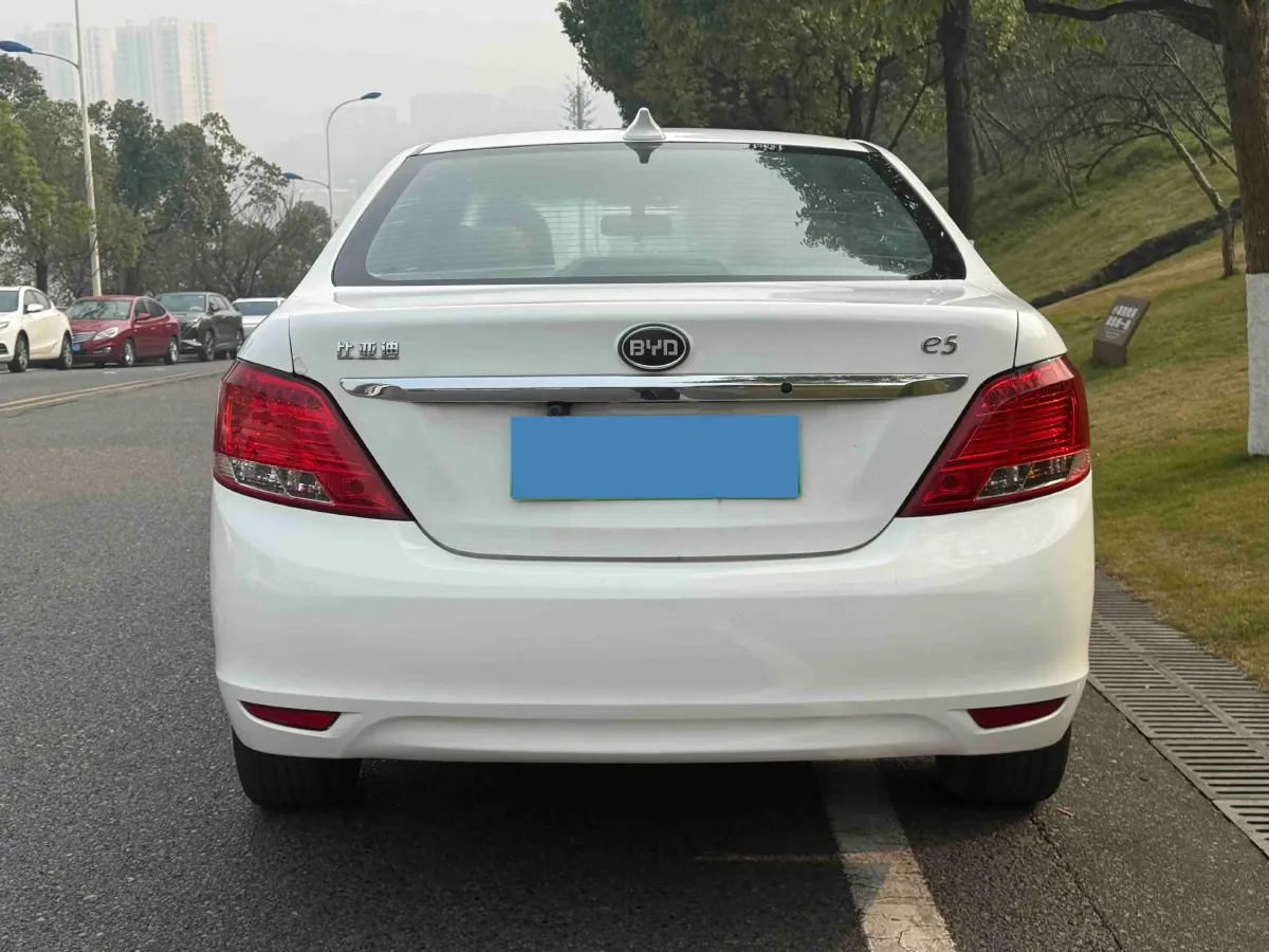 2018 BYD e5 BEV 60.48KWH,autocango,china used car exporter,china ev exporter,chinese used car exporter,chinese used ev exporter
