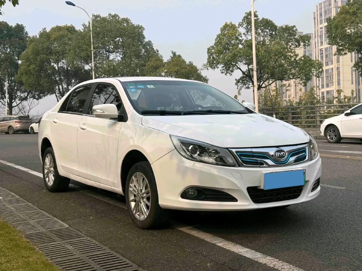 2018 BYD e5 BEV 60.48KWH,autocango,china used car exporter,china ev exporter,chinese used car exporter,chinese used ev exporter