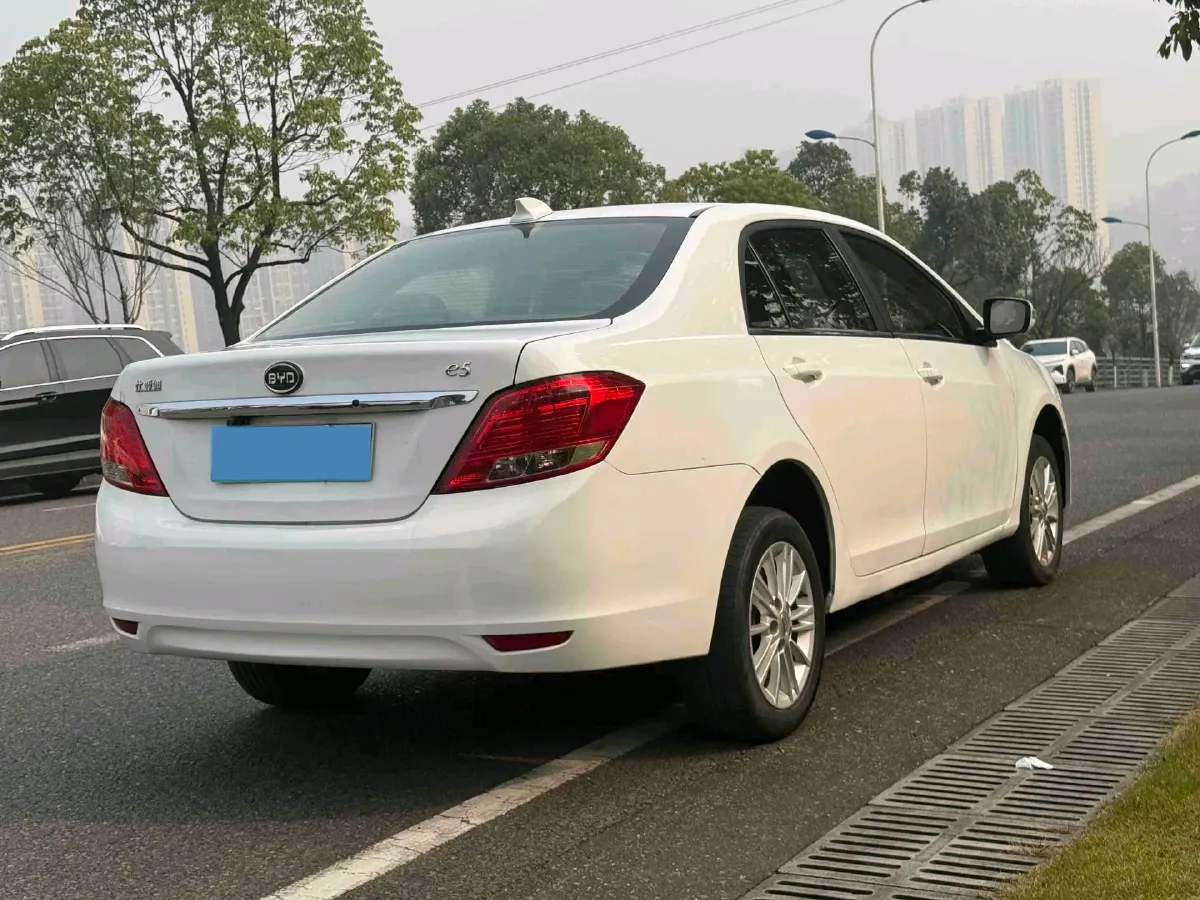 2018 BYD e5 BEV 60.48KWH,autocango,china used car exporter,china ev exporter,chinese used car exporter,chinese used ev exporter