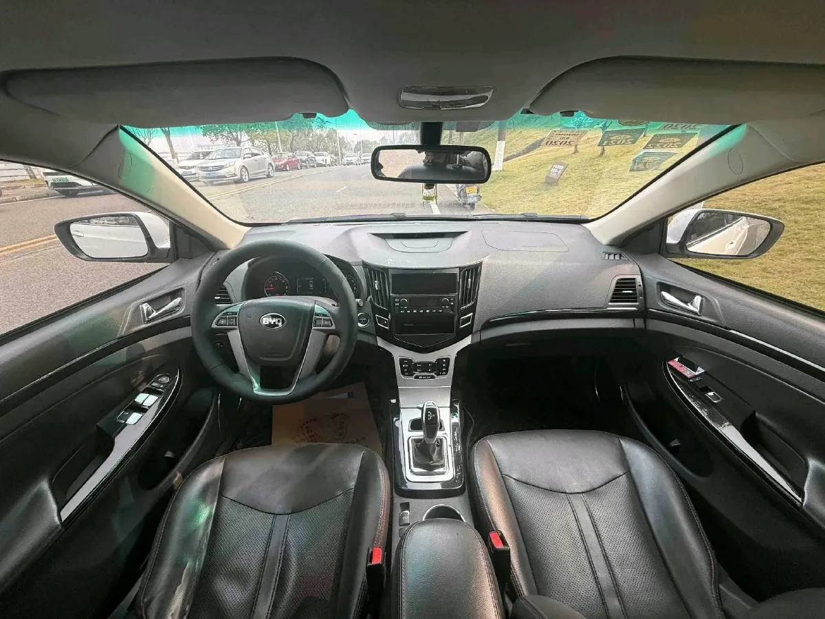 2018 BYD e5 BEV 60.48KWH,autocango,china used car exporter,china ev exporter,chinese used car exporter,chinese used ev exporter