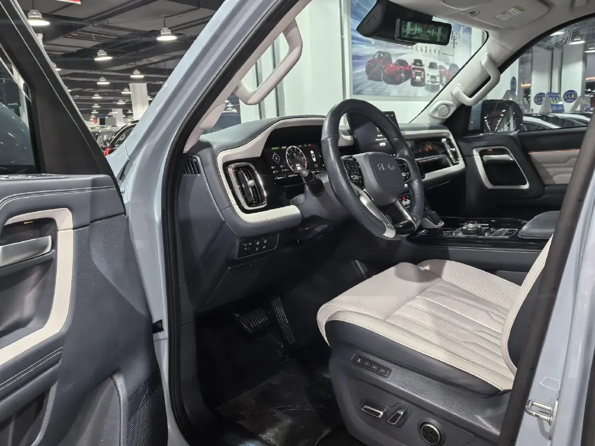 2022 Beijing BJ60 2.0T 267HP L4 8AT,autocango,china used car exporter,china ev exporter,chinese used car exporter,chinese used ev exporter