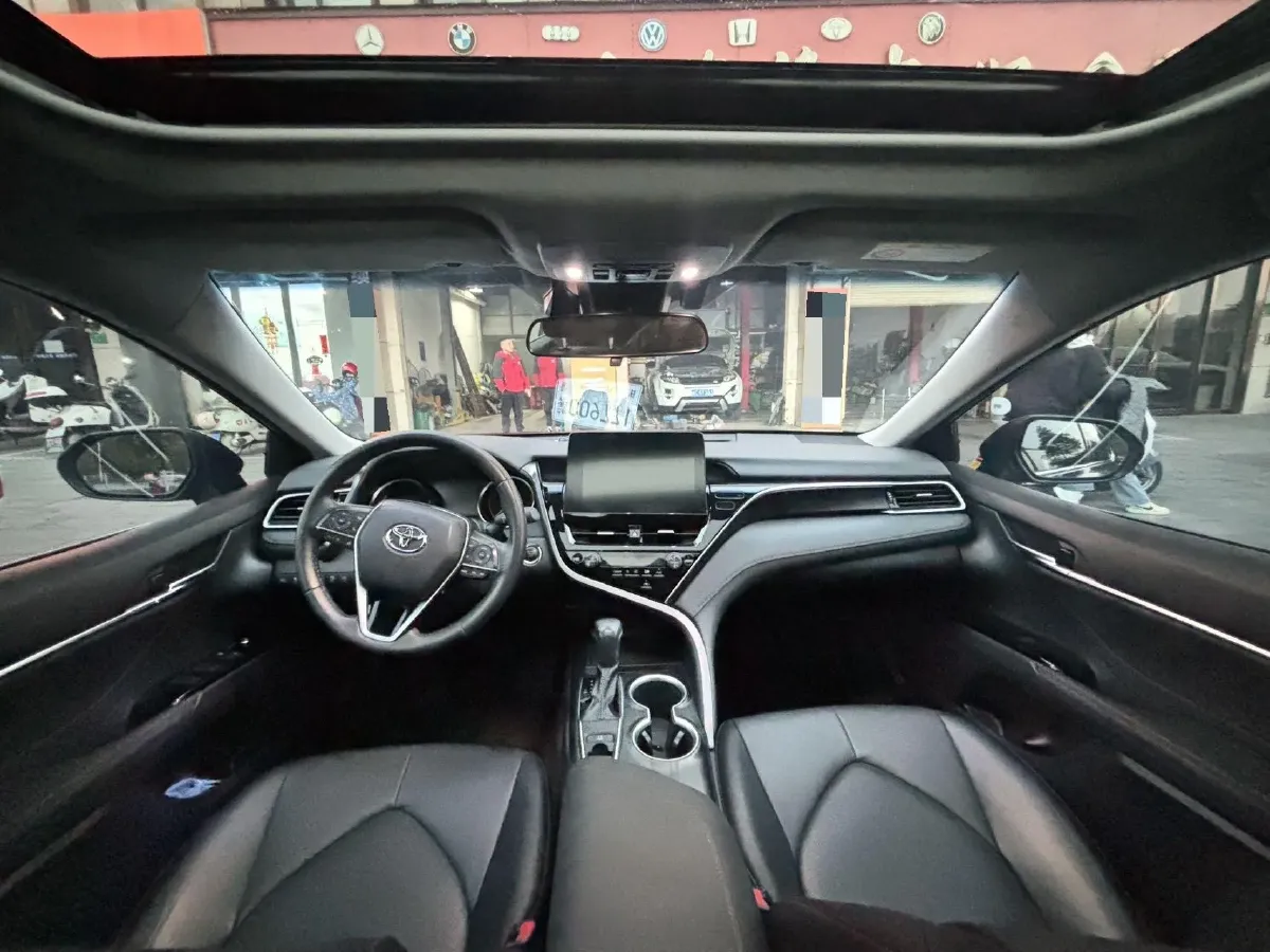 2023 Toyota Camry 2.0L 177HP L4 CVT,autocango,china used car exporter,china ev exporter,chinese used car exporter,chinese used ev exporter