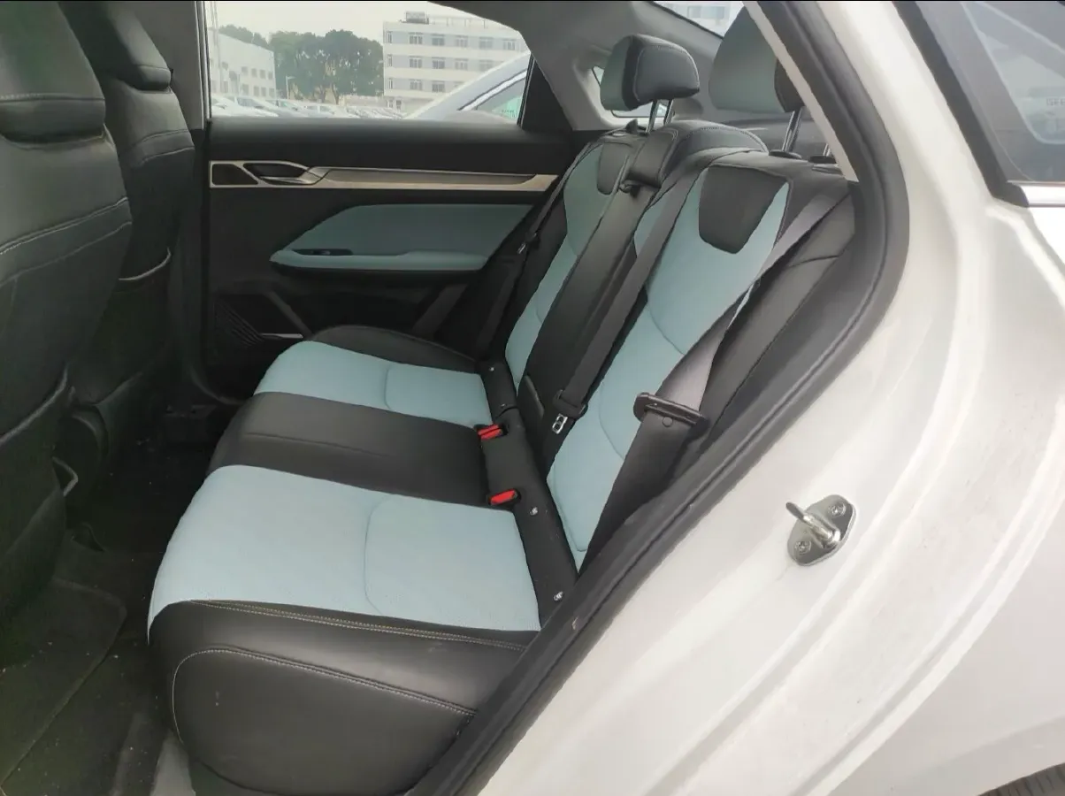 2022 Geely Emgrand L 1.4T 141HP L4 CVT,autocango,china used car exporter,china ev exporter,chinese used car exporter,chinese used ev exporter