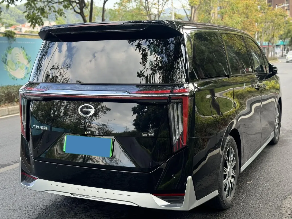 2025 GAC Trumpchi E9 2.0T 190HP L4 2DHT PHEV 25.5KWH,autocango,china used car exporter,china ev exporter,chinese used car exporter,chinese used ev exporter