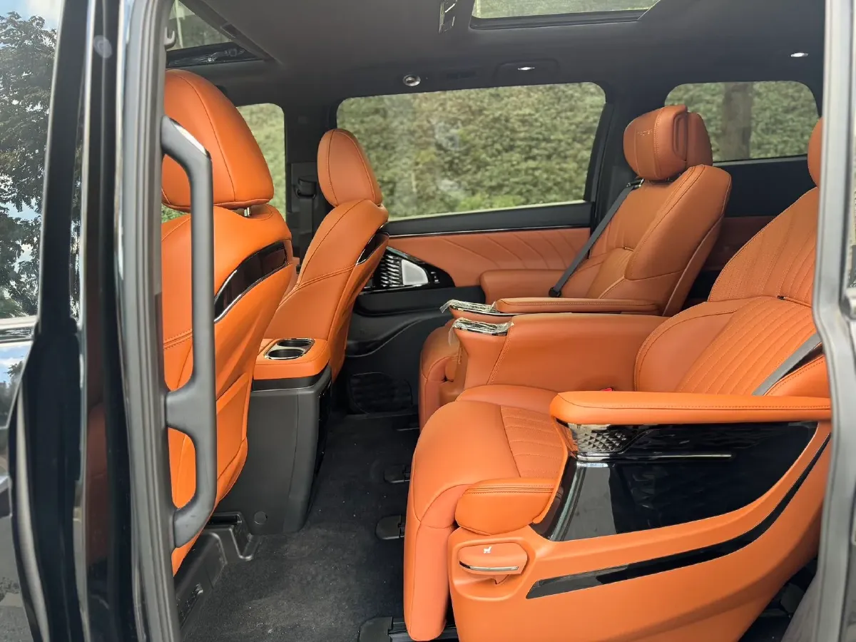 2025 GAC Trumpchi E9 2.0T 190HP L4 2DHT PHEV 25.5KWH,autocango,china used car exporter,china ev exporter,chinese used car exporter,chinese used ev exporter