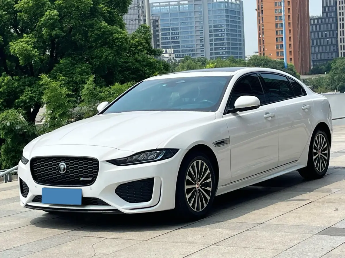 2021 Jaguar XEL 2.0T 200HP L4 8AT