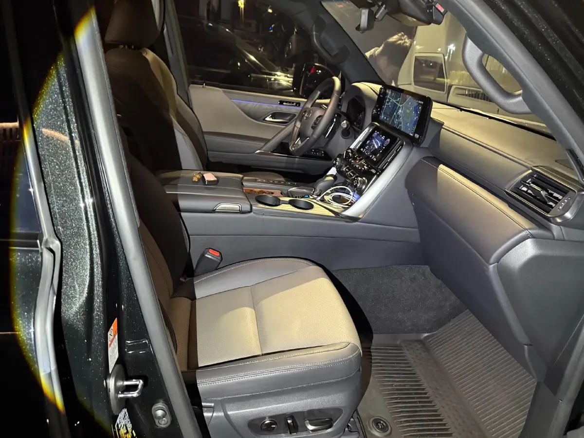 2025 Lexus LX 3.5T 408HP V6 10AT Hybrid,autocango,china used car exporter,china ev exporter,chinese used car exporter,chinese used ev exporter