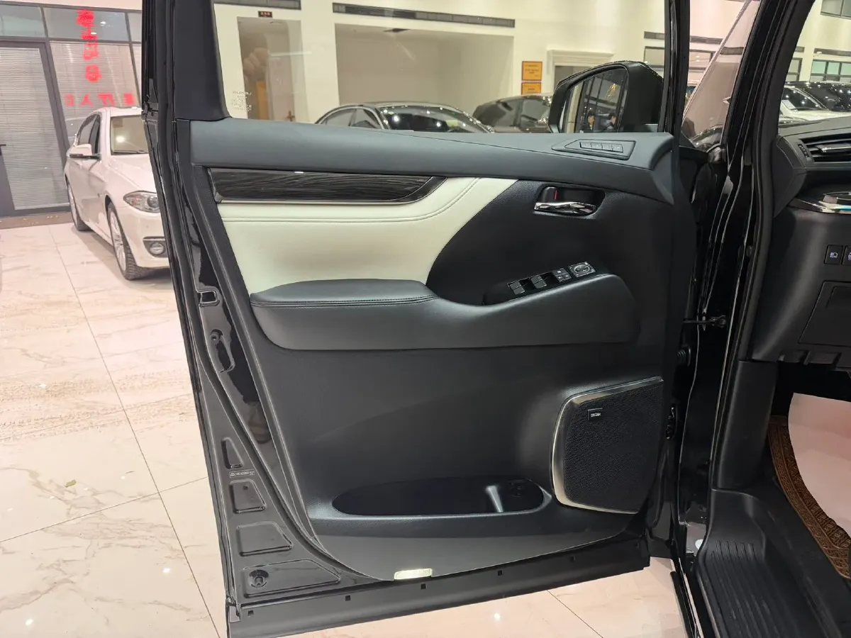 2020 Lexus LM 2.5L 117HP L4 E-CVT Hybrid,autocango,china used car exporter,china ev exporter,chinese used car exporter,chinese used ev exporter