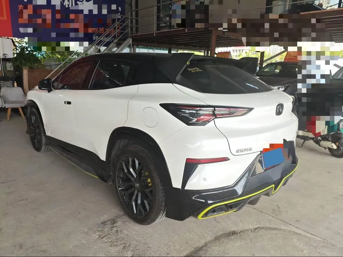 2022 ChangAn UNI-T 1.5T 188HP L4 7DCT,autocango,china used car exporter,china ev exporter,chinese used car exporter,chinese used ev exporter