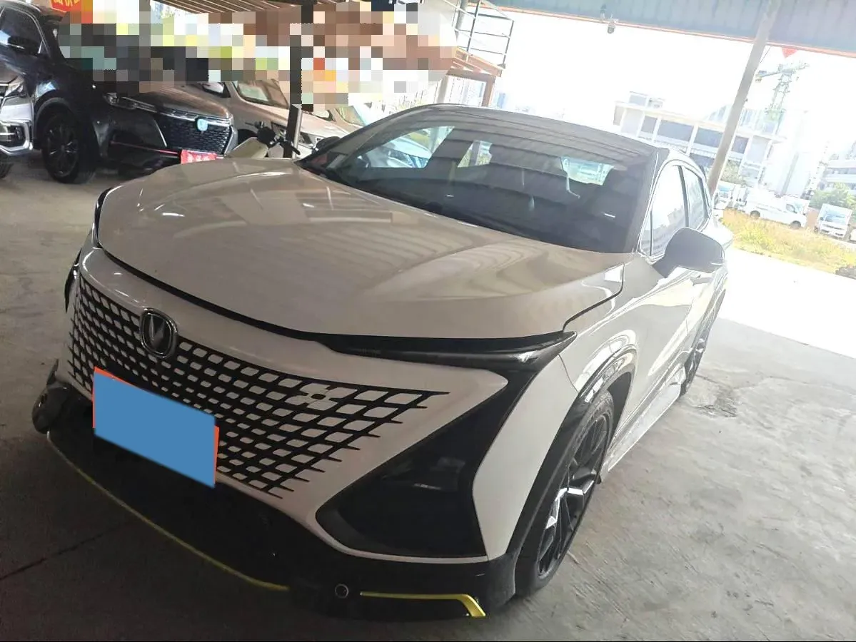 2022 ChangAn UNI-T 1.5T 188HP L4 7DCT,autocango,china used car exporter,china ev exporter,chinese used car exporter,chinese used ev exporter