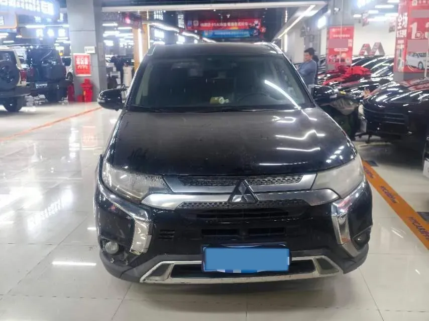 2019 Mitsubishi Outlander 2.0L 166HP L4 CVT,autocango,china used car exporter,china ev exporter,chinese used car exporter,chinese used ev exporter