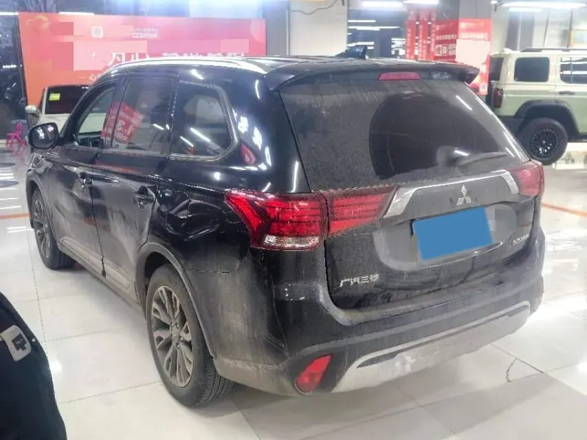 2019 Mitsubishi Outlander 2.0L 166HP L4 CVT,autocango,china used car exporter,china ev exporter,chinese used car exporter,chinese used ev exporter