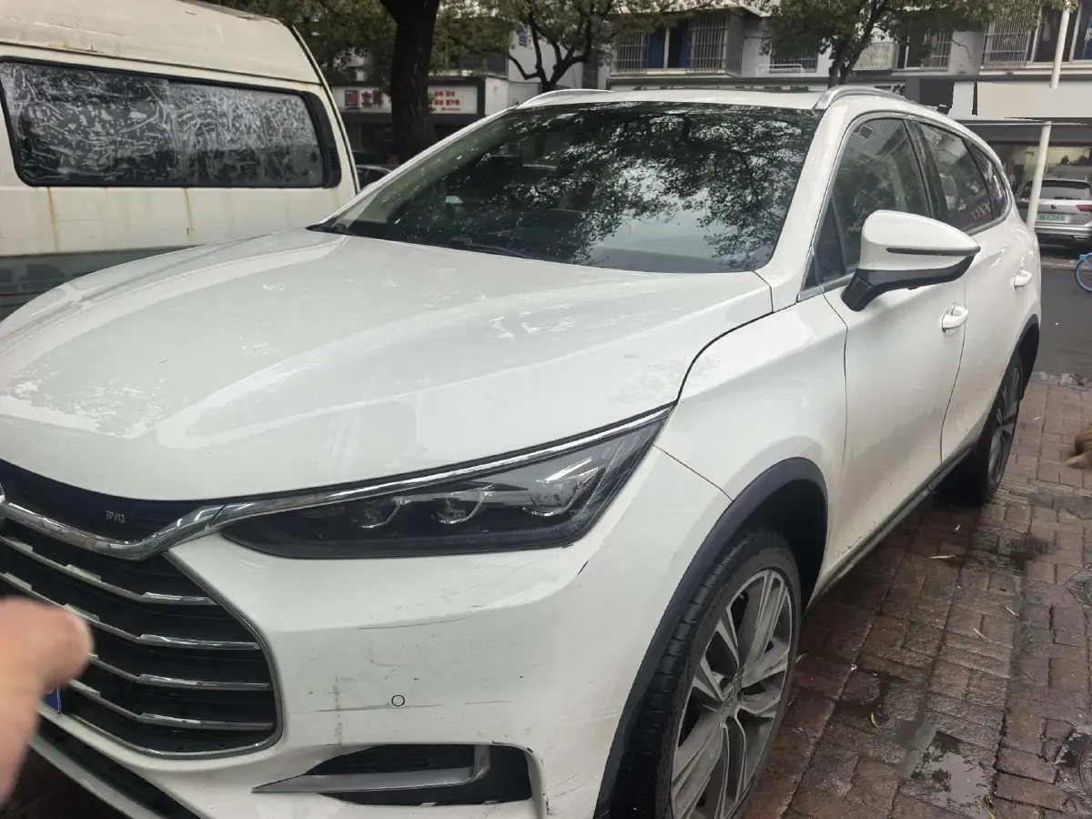 2018 BYD Tang 2.0T 205HP L4 6AT