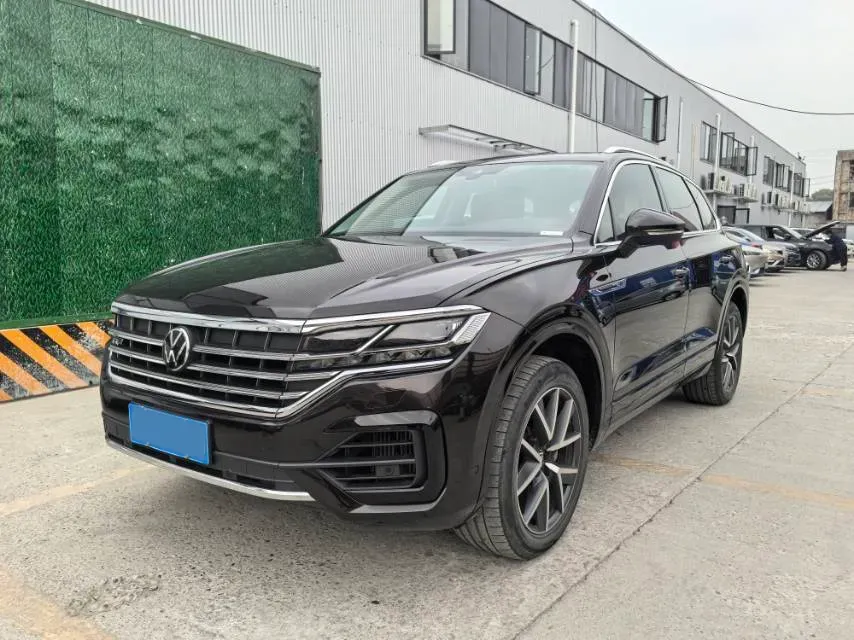 2021 Volkswagen Touareg 3.0T 340HP V6 8AT,autocango,china used car exporter,china ev exporter,chinese used car exporter,chinese used ev exporter