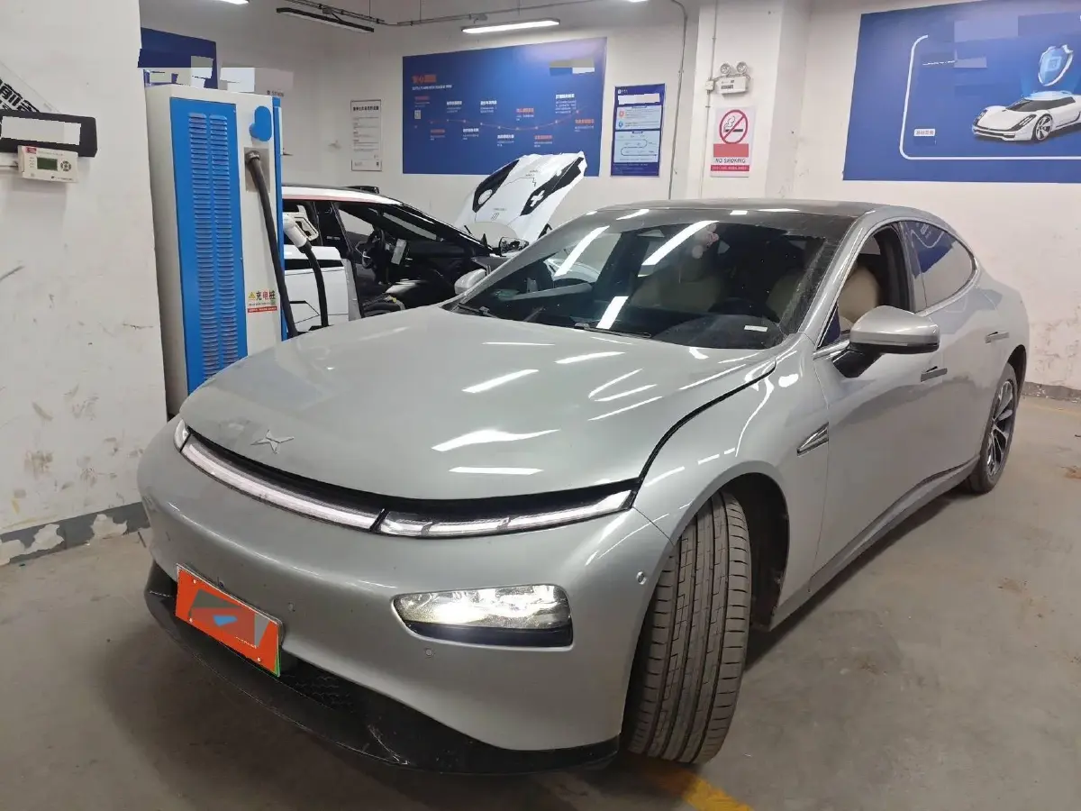 2020 DS 7 1.6T 215HP L4 8AT