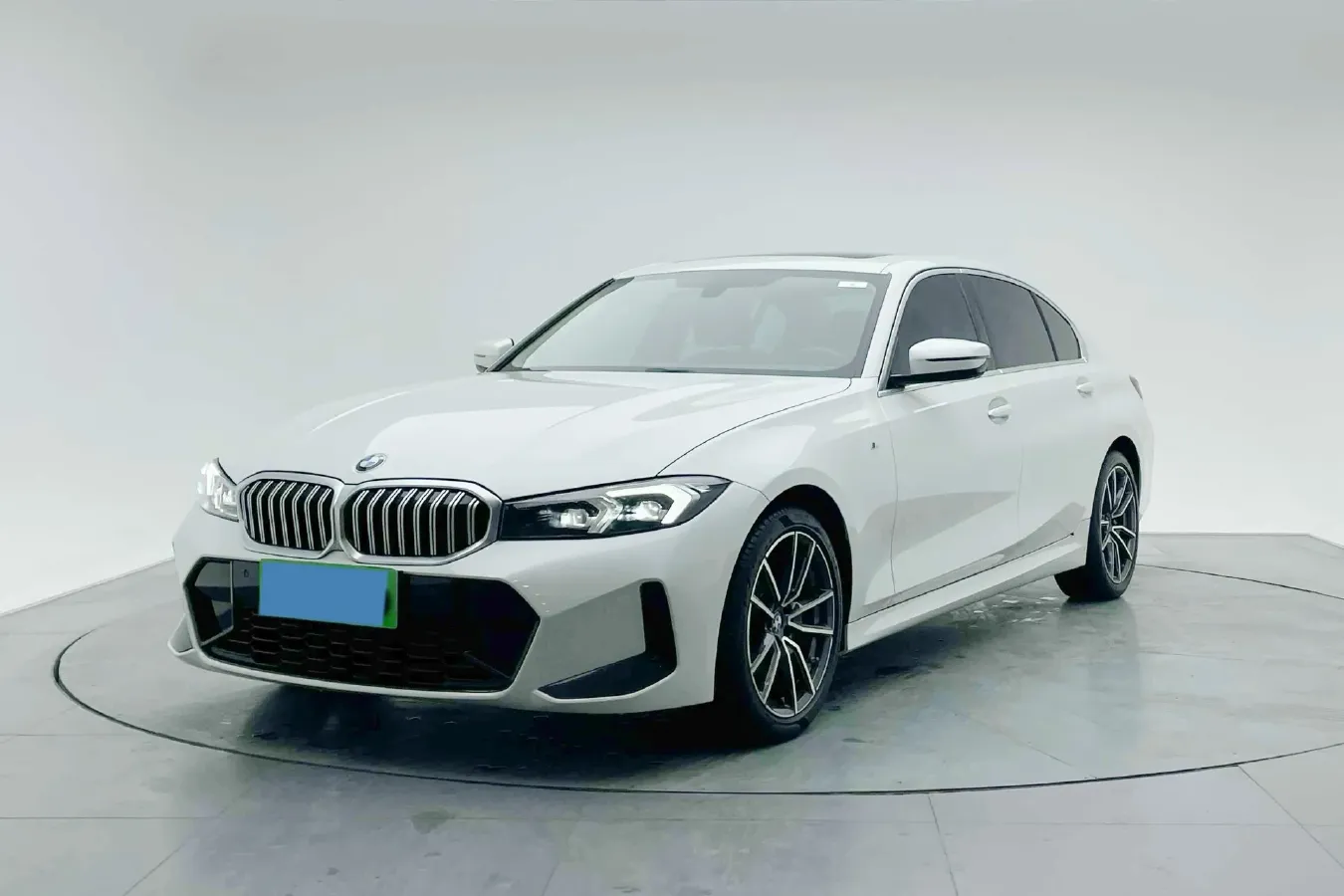 2023 BMW 3 Series 2.0T 156HP L4 8AT,autocango,china used car exporter,china ev exporter,chinese used car exporter,chinese used ev exporter