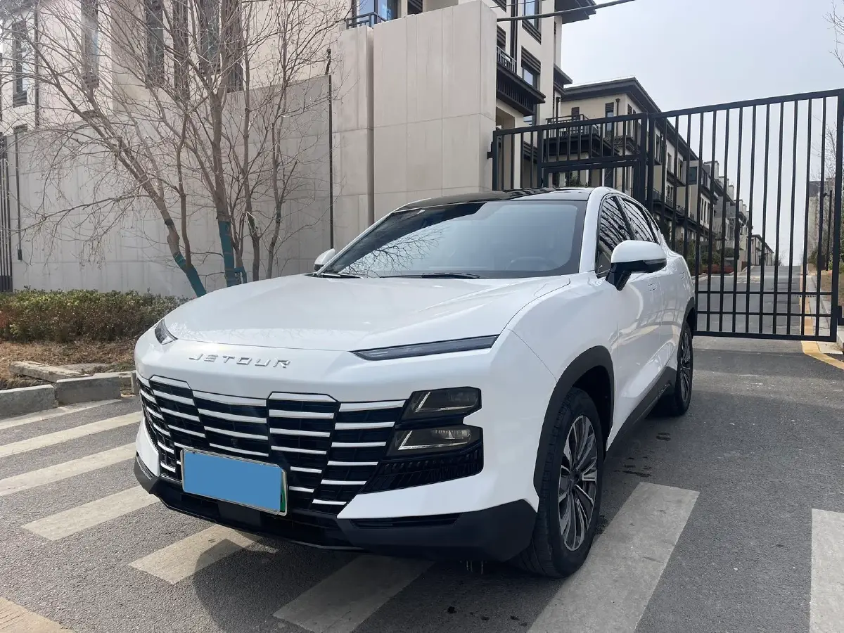 2023 Jetour DASHING i-DM 1.5T 156HP L4 3DHT PHEV 19.27KWH