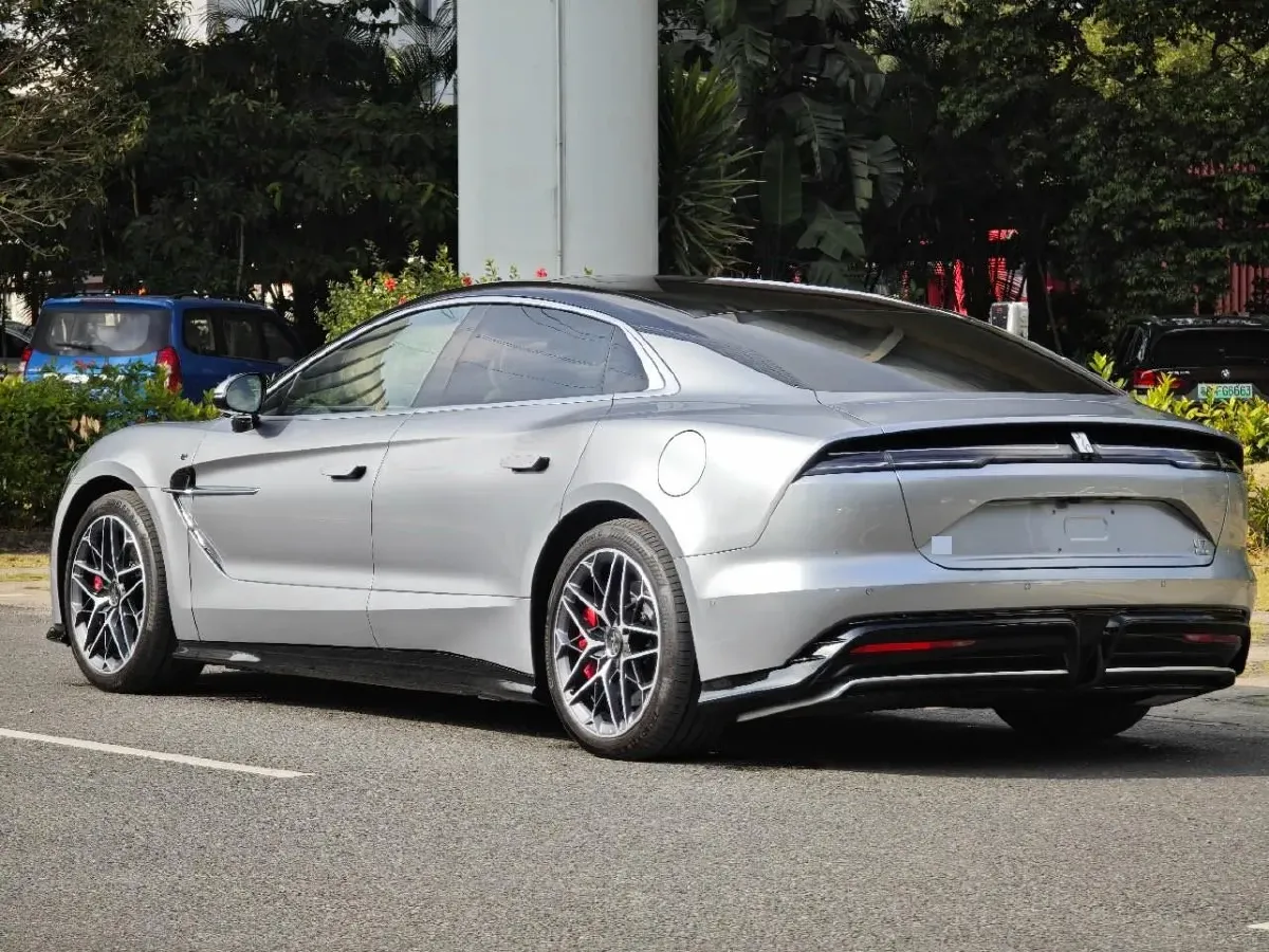 2025 YangWang U7 BEV 135.5KWH,autocango,china used car exporter,china ev exporter,chinese used car exporter,chinese used ev exporter