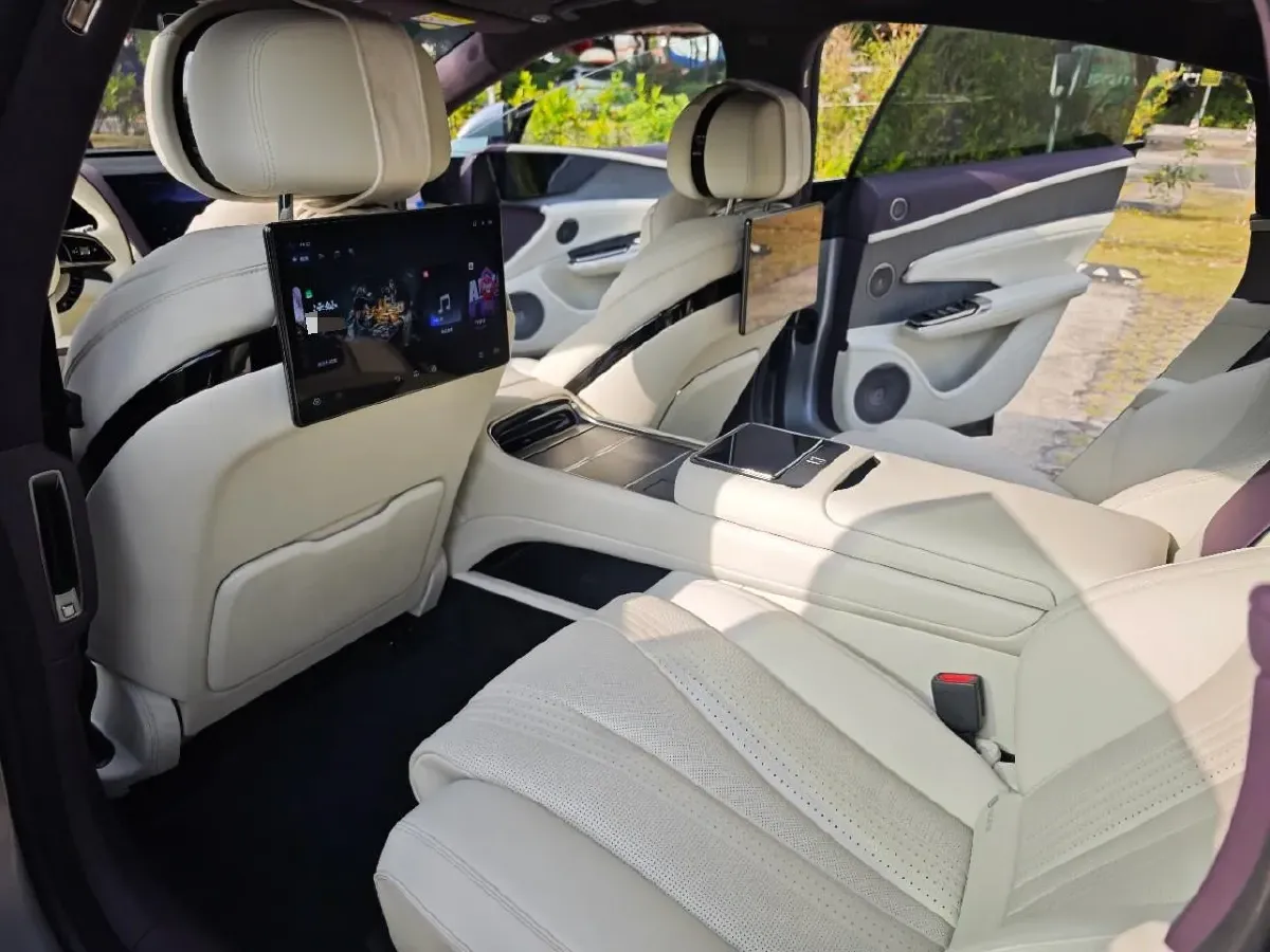 2025 YangWang U7 BEV 135.5KWH,autocango,china used car exporter,china ev exporter,chinese used car exporter,chinese used ev exporter