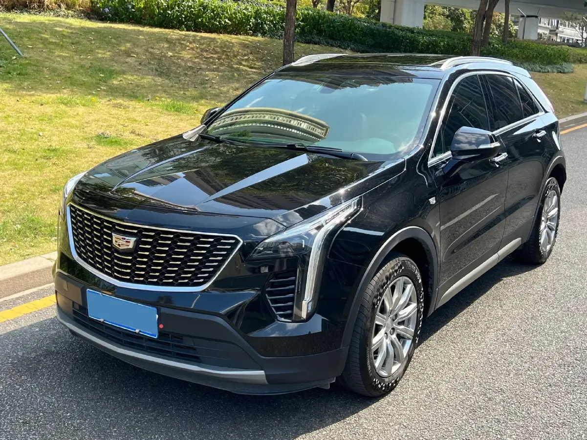 2021 Cadillac XT4 2.0T 237HP L4 9AT