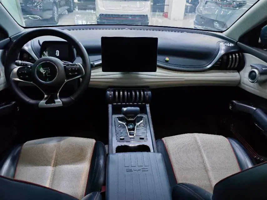 2022 Hycan Z03 BEV 64.23KWH,autocango,china used car exporter,china ev exporter,chinese used car exporter,chinese used ev exporter