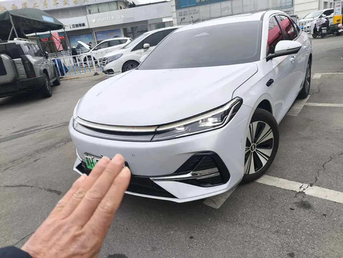 2025 Geely Galaxy A7 1.5L 112HP L4 1DHT PHEV