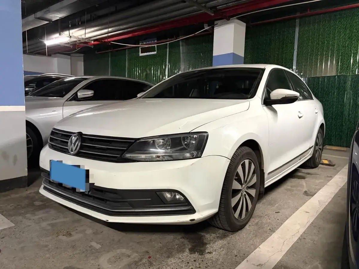 2018 Volkswagen Sagitar 1.2T 110HP L4 7DCT
