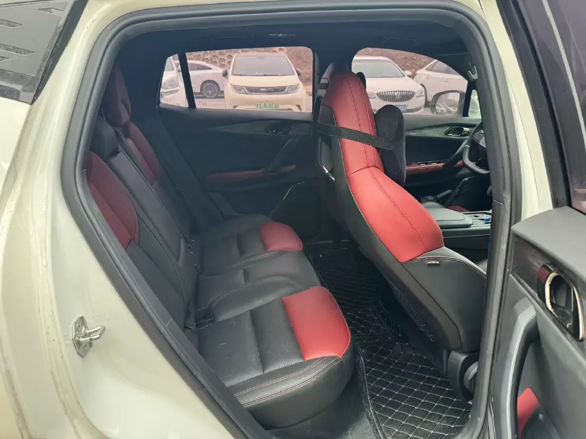 2020 LYNK&CO 06 1.5T 177HP L3 7DCT,autocango,china used car exporter,china ev exporter,chinese used car exporter,chinese used ev exporter