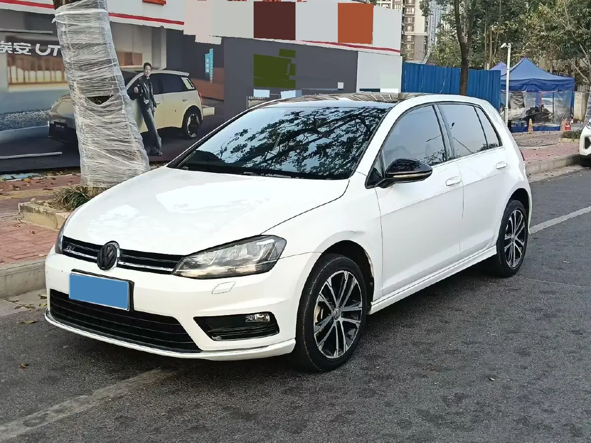2017 Volkswagen Golf 1.4T 150HP L4 7DCT