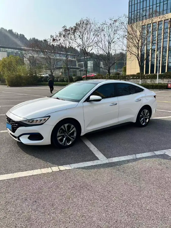 2019 Hyundai La Festa 1.6T 190HP L4 7DCT