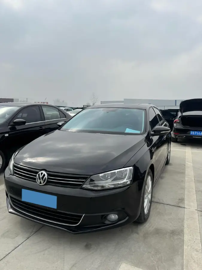2017 Volkswagen Passat 1.8T 180HP L4 7DCT