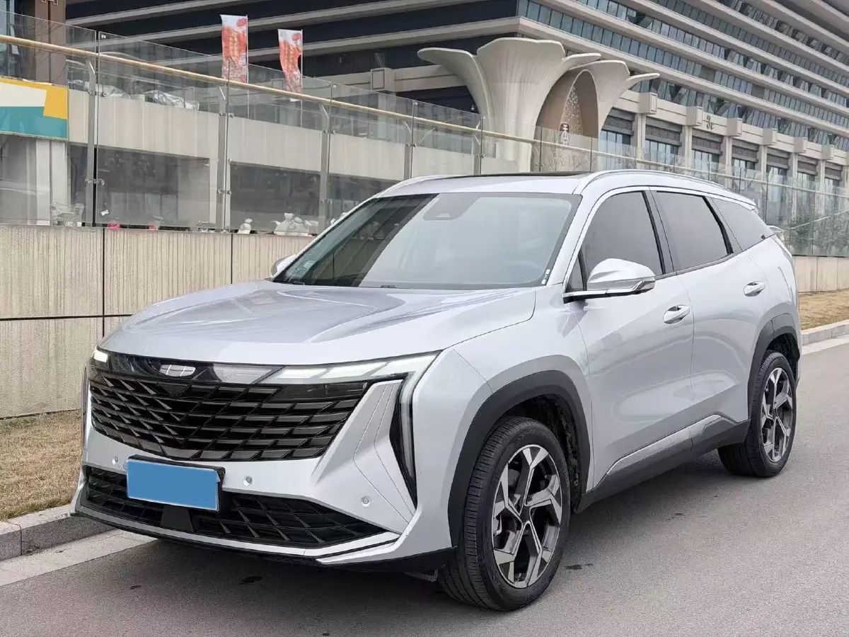 2023 Geely StarRay 1.5T 181HP L4 7DCT