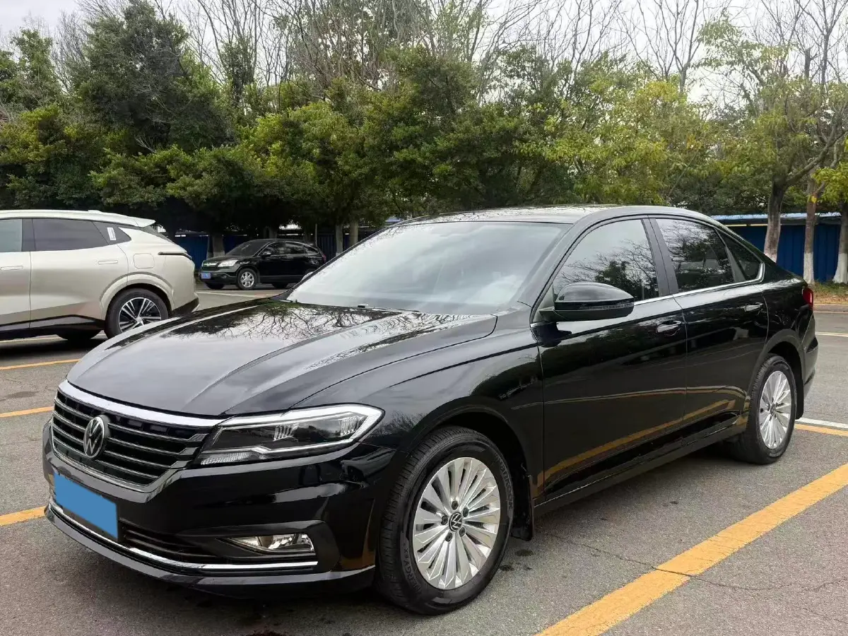 2021 Volkswagen Lavida 1.5L 113HP L4 6AT