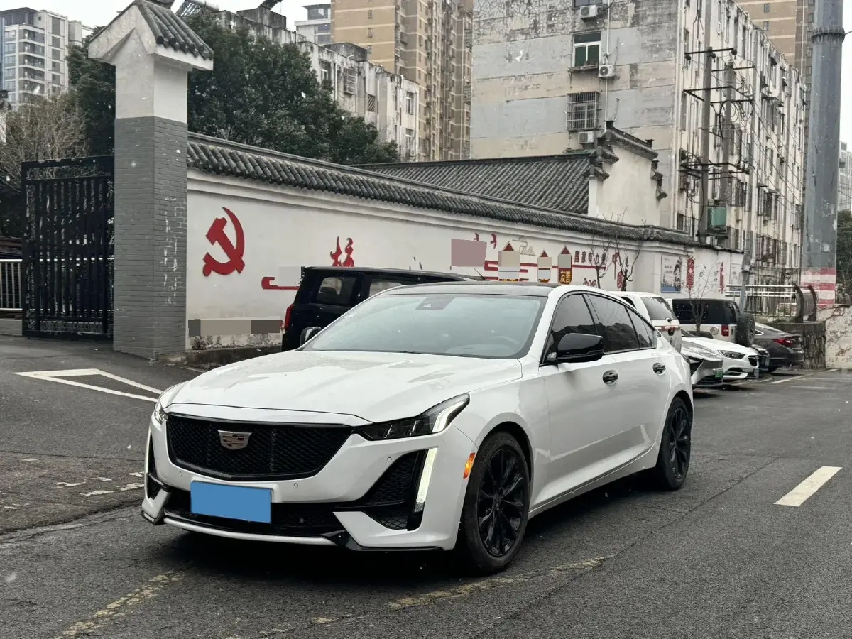 2021 Cadillac CT5 2.0T 237HP L4 10AT