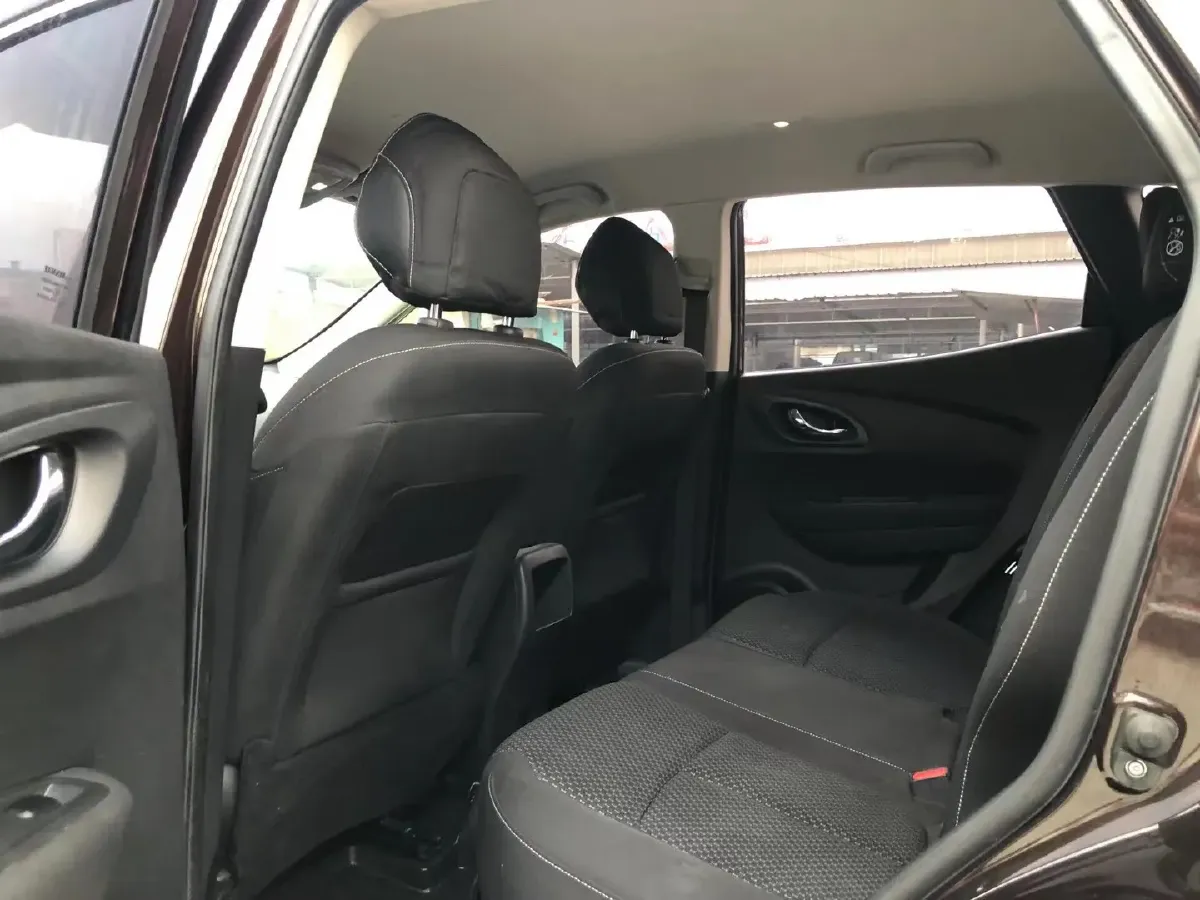 2017 Renault Kadjar 2.0L 150HP L4 CVT,autocango,china used car exporter,china ev exporter,chinese used car exporter,chinese used ev exporter